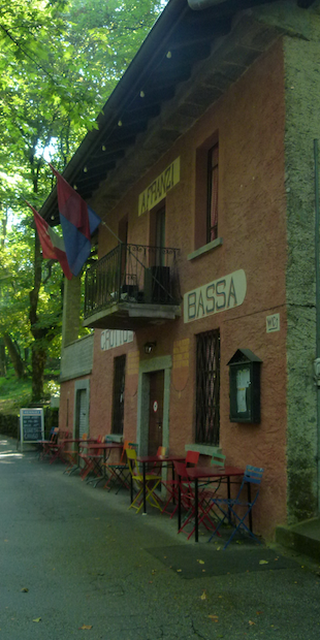 Arbedo, Das Grotto Bassa ist täglich geöffnet ausser montags., Foto: Bernhard Graf