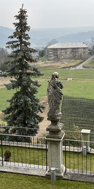 6874 Castel San Pietro, Ländlicher Mendrisiotto: Fattoria Vigino unterhalb der Villa Turconi, Foto: Bernhard Graf