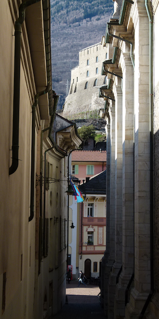 Bellinzona 4, Die nächste Umgebung der Collegiata, Foto: Bernhard Graf