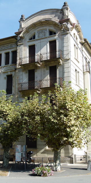 Höhenluft und Strassenkampf: Vermischtes in Faido, Ehemalige Dépendance des Hotel Suisse, Foto: Bernhard Graf