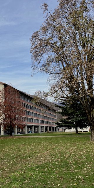 6500 Bellinzona 6, Istituto cantonale di Economia e Commercio, Foto: Bernhard Graf