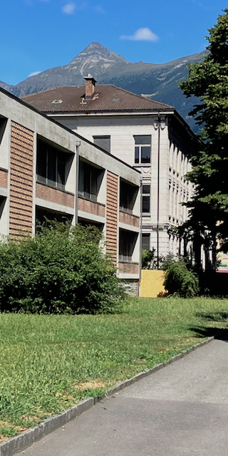 6500 Bellinzona 6, Scuole elementari Bellinzona Nord, Foto: Bernhard Graf