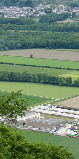6599 Robasacco, Tiefblick in die Magadino-Ebene, Foto: Bernhard Graf